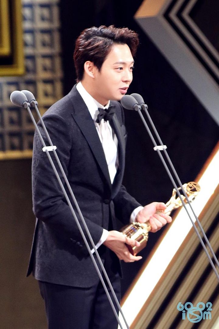 HQ PICS + GIFS] 141217 Park Yoo...